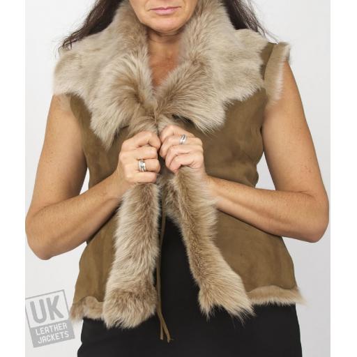 Women's Smokey Camel Toscana Sheepskin Gilet - Front